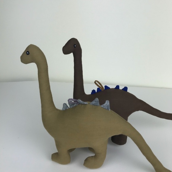 Pair of handmade dinosaurs 🦕 - Picture 1 of 7